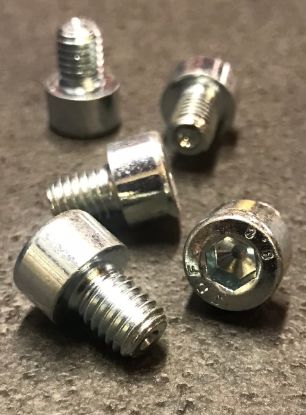 Picture of B081000 - SCREW CHC 8-10 CL:8.8